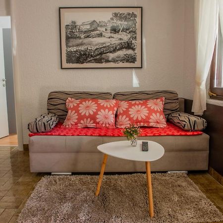 Apartman Bozica Vir Eksteriør bilde