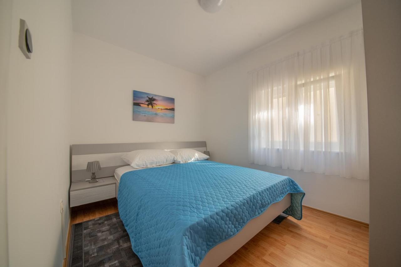 Apartman Bozica Vir Eksteriør bilde