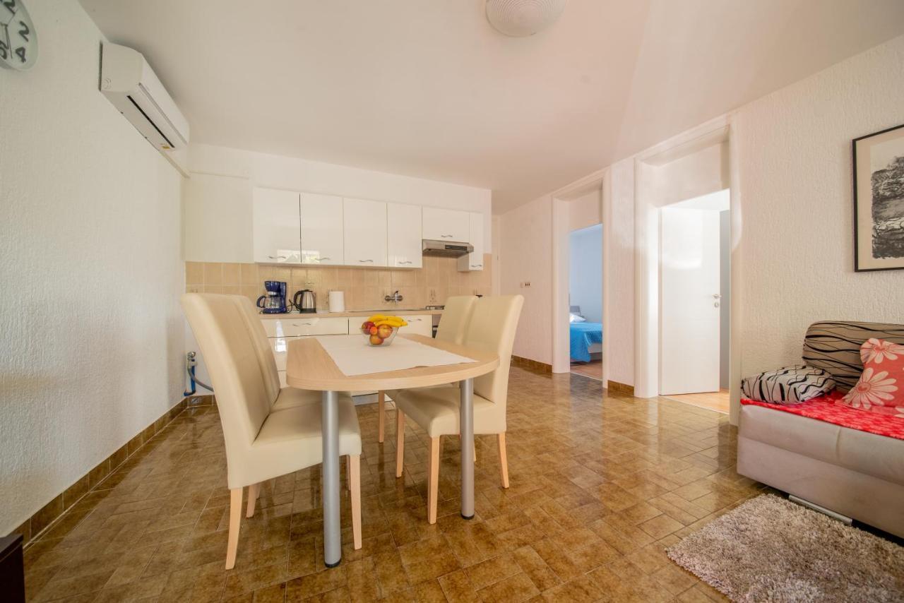 Apartman Bozica Vir Eksteriør bilde