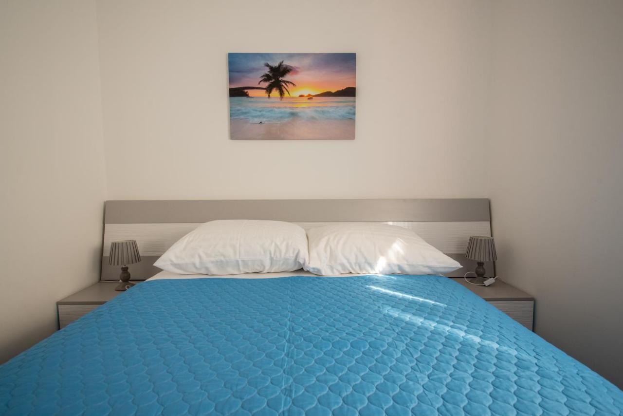 Apartman Bozica Vir Eksteriør bilde